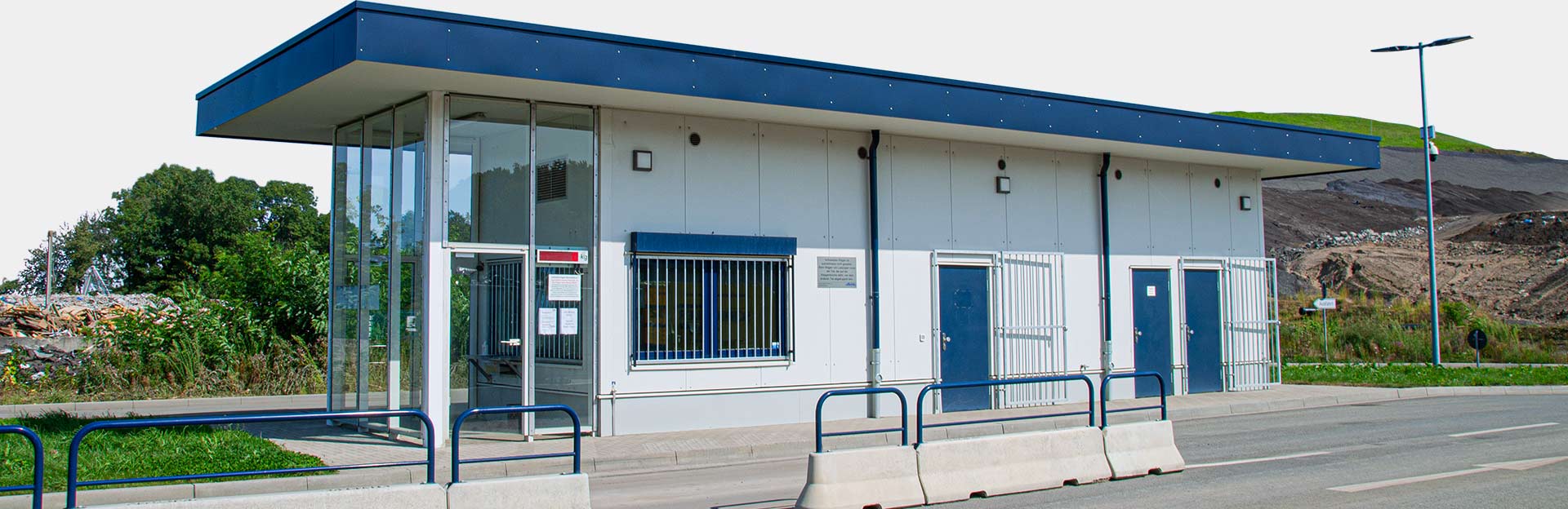 Waage der Zentraldeponie Hubbelrath ZDH Waage im Eingangsbereich